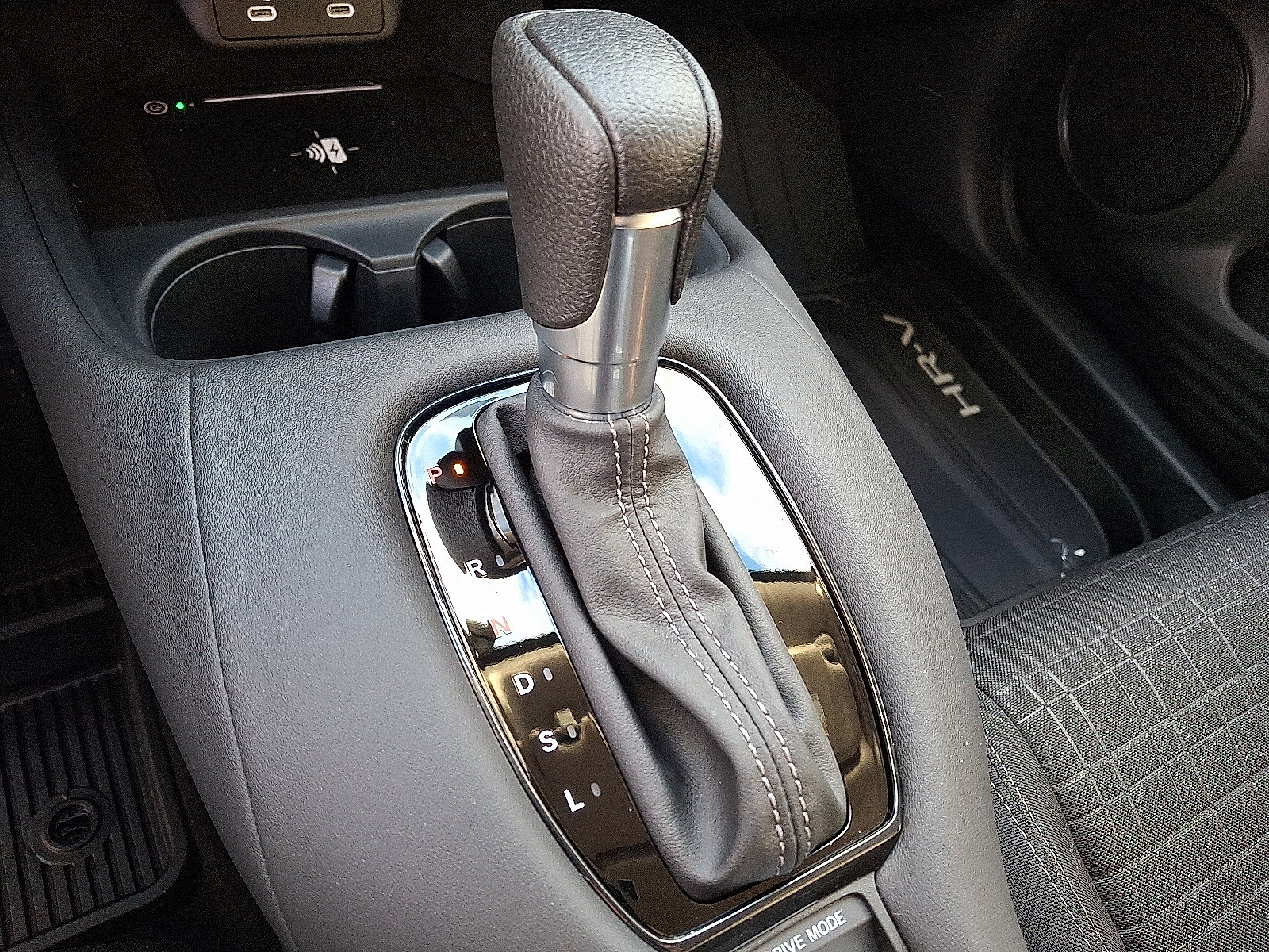 New 2026 Honda HR-V LX image 9