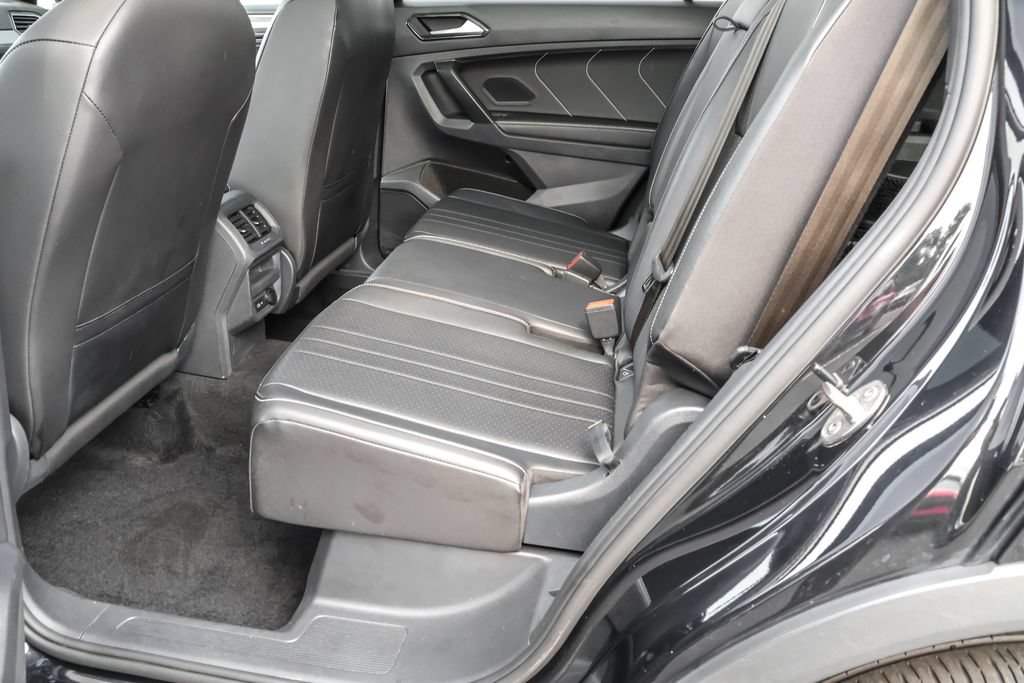 Used 2023 Volkswagen Tiguan SE R-Line FWD image 29