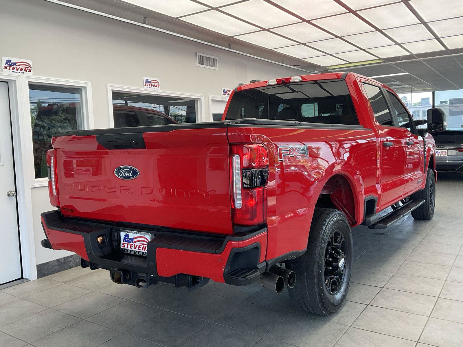 Used 2023 Ford F250 XL w/ STX Appearance Package AWD/4WD image 5