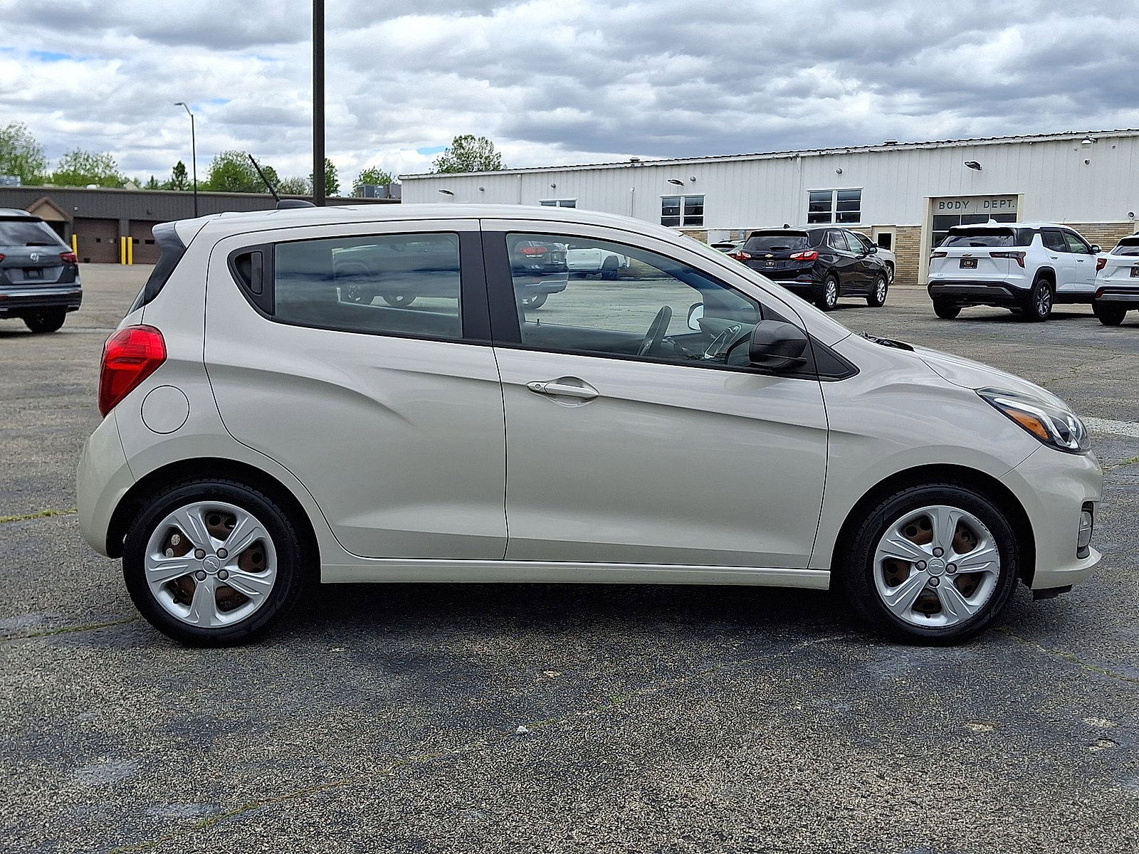 Used 2020 Chevrolet Spark LS FWD image 23