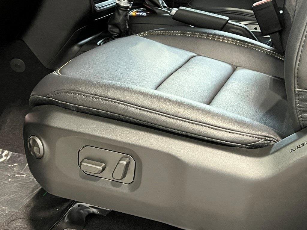 New 2025 Jeep Wrangler Sahara image 14