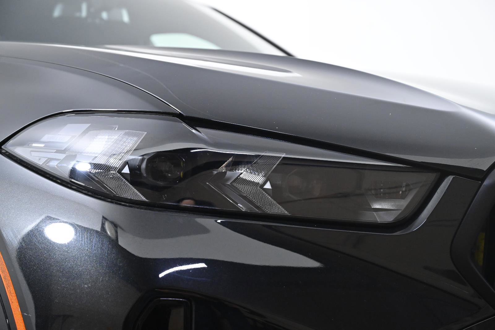 Used 2024 BMW X6 M60i image 4