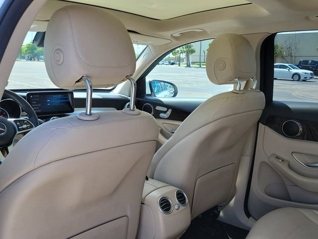 Used 2022 Mercedes-Benz GLC 300 image 12