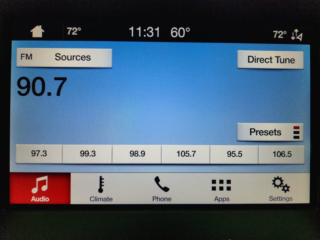 Used 2019 Ford Edge Titanium image 16