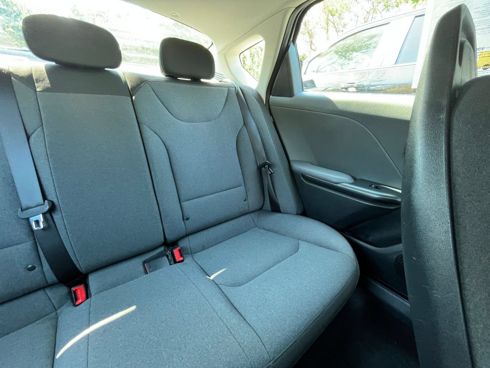 Used 2025 Kia K4 FWD image 36