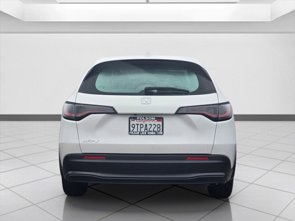 Certified 2025 Honda HR-V LX image 5