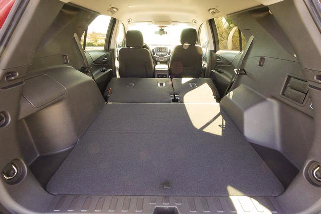 Used 2024 Chevrolet Equinox LT w/ LPO, Floor Liner Package image 30