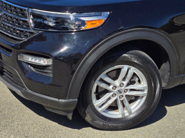 Certified 2023 Ford Explorer XLT w/ Equipment Group 202A AWD/4WD image 9