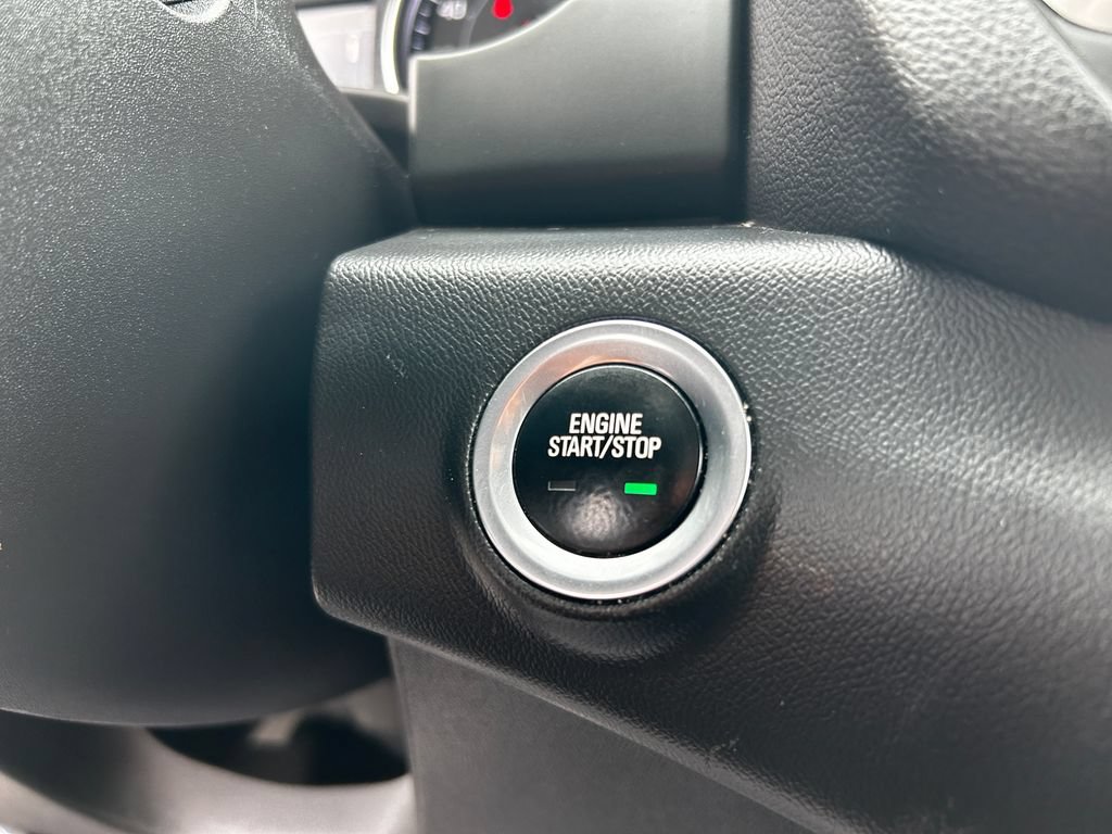 Used 2023 GMC Terrain SLE FWD image 16