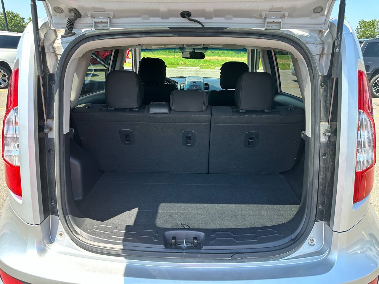 Used 2012 Kia Soul + FWD image 15