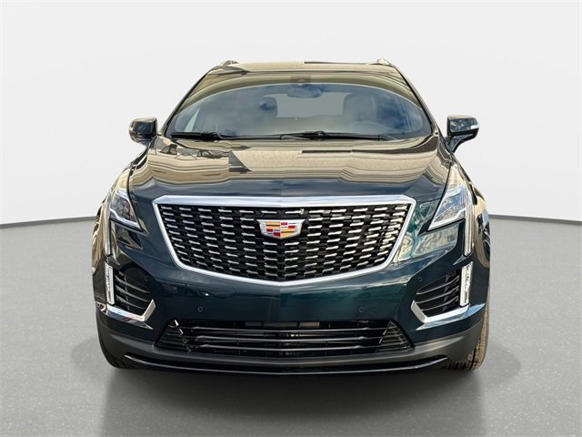 New 2026 Cadillac XT5 Luxury image 2