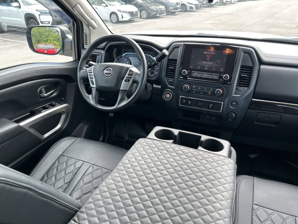 Certified 2023 Nissan Titan SV RWD image 11
