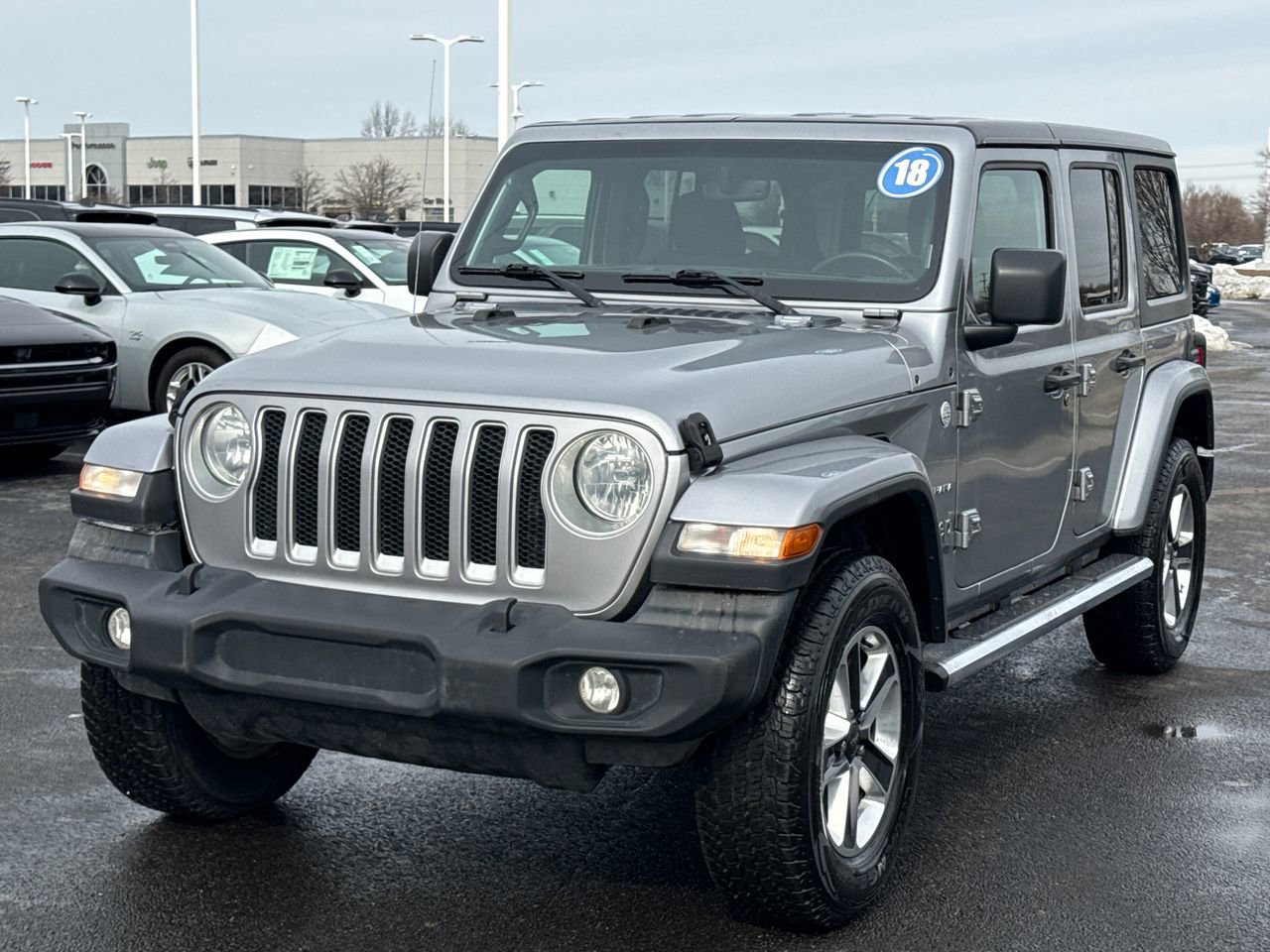 Used 2018 Jeep Wrangler Unlimited Sahara w/ Uconnect 4C Nav & Sound Group image 7