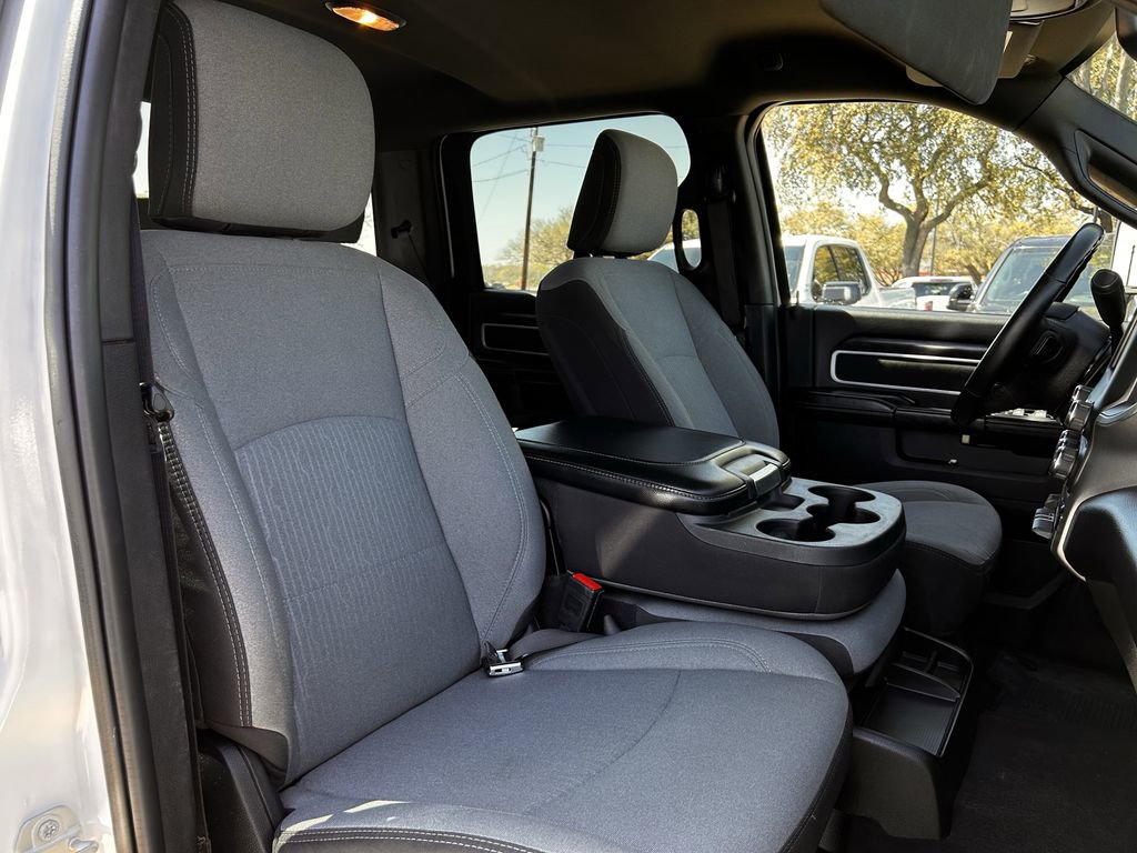Used 2024 RAM 2500 Big Horn image 30