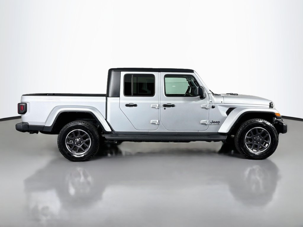 Used 2023 Jeep Gladiator Overland w/ Popular Equipment Package AWD/4WD image 9