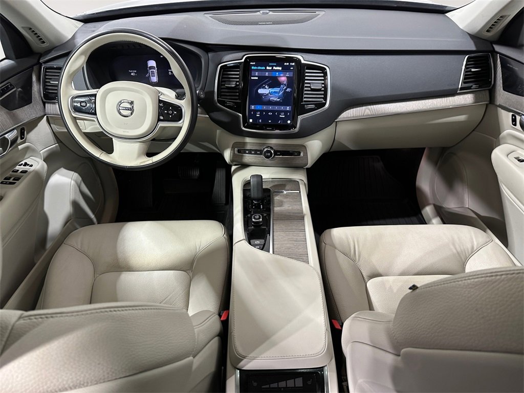 Used 2023 Volvo XC90 T8 Plus w/ Protection Package Premier image 10