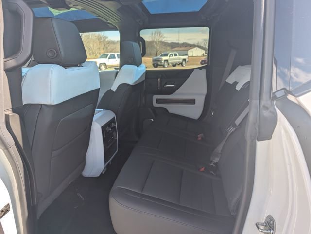 New 2024 GMC Hummer EV 2X w/ Extreme Off-Road Package image 9