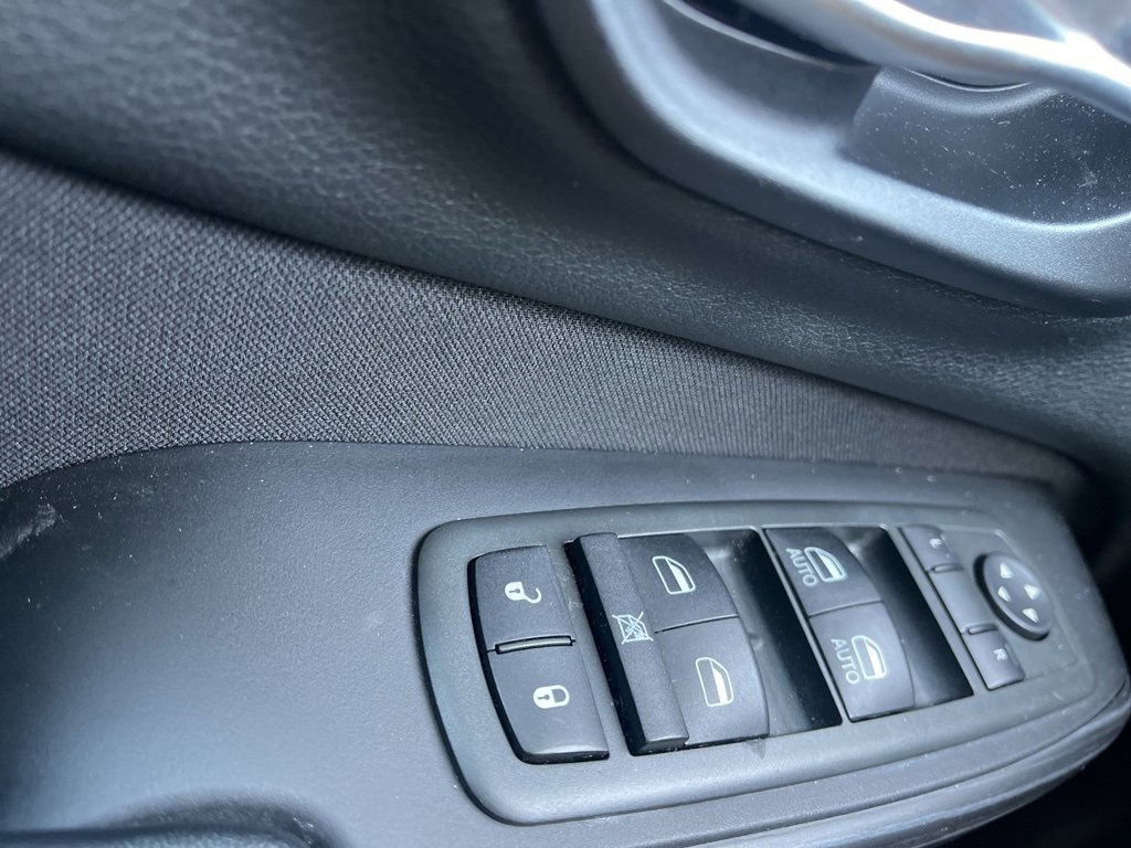 Used 2014 Jeep Cherokee Latitude image 22