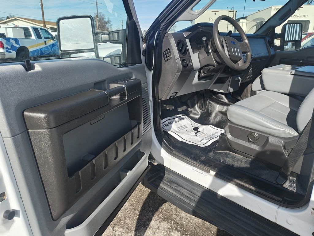 Used 2014 Ford F350 XL w/ Power Equipment Group image 13