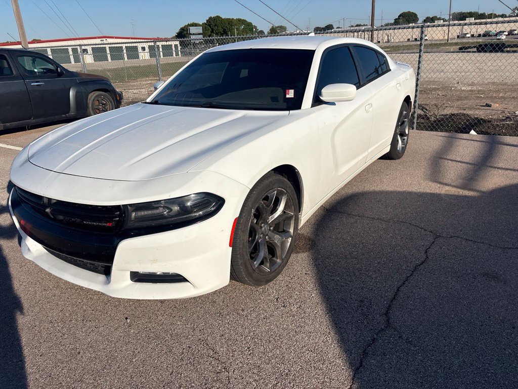 Used 2015 Dodge Charger SXT RWD image 7