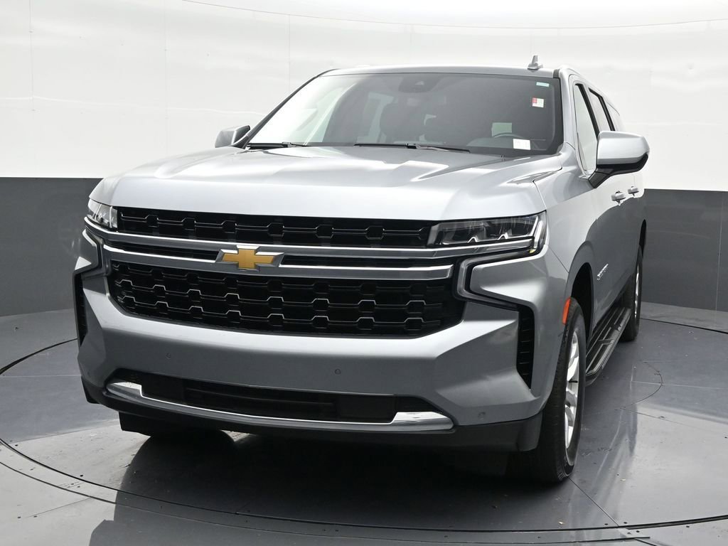 Used 2023 Chevrolet Suburban LS image 9