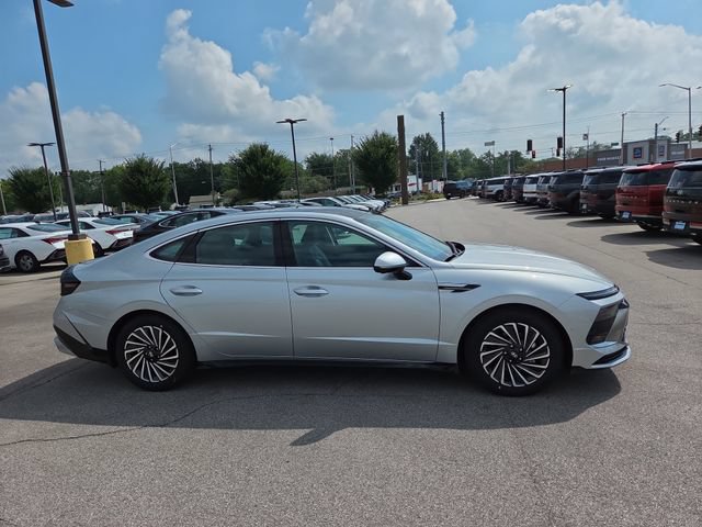 New 2026 Hyundai Sonata Limited FWD image 5