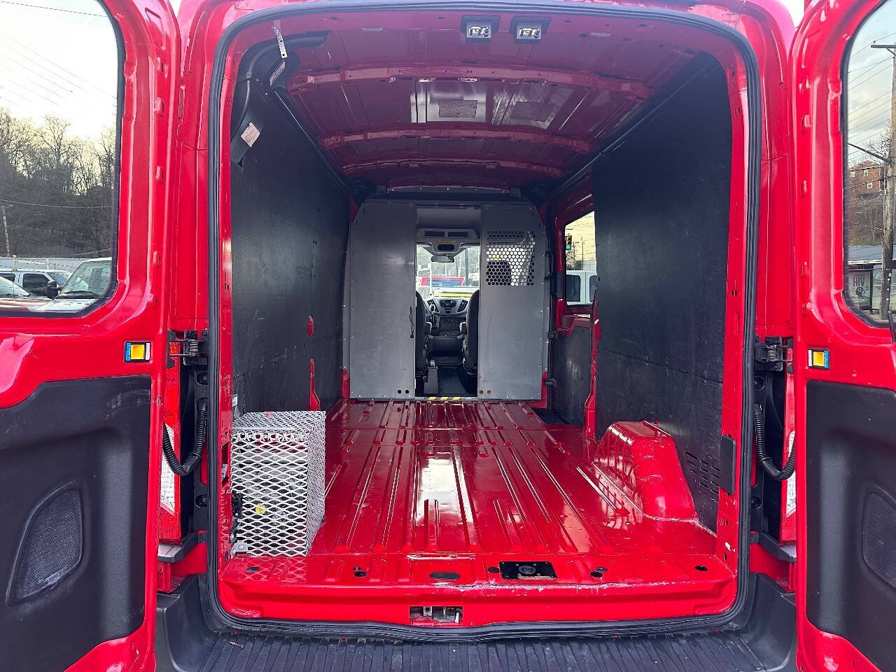 Used 2015 Ford Transit 250 148 Medium Roof RWD image 6