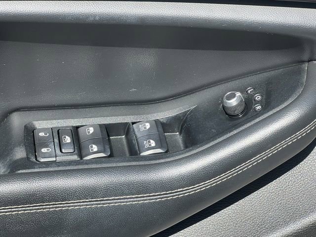Used 2022 Jeep Grand Cherokee L Laredo AWD/4WD image 17