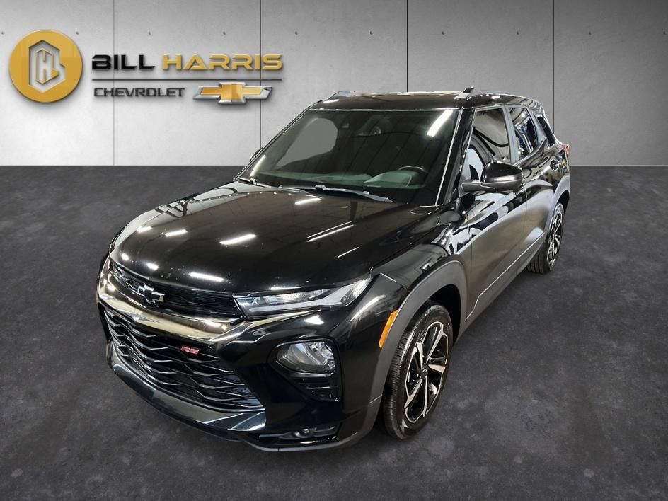 Used 2022 Chevrolet TrailBlazer RS w/ Sun and Liftgate Package image 1