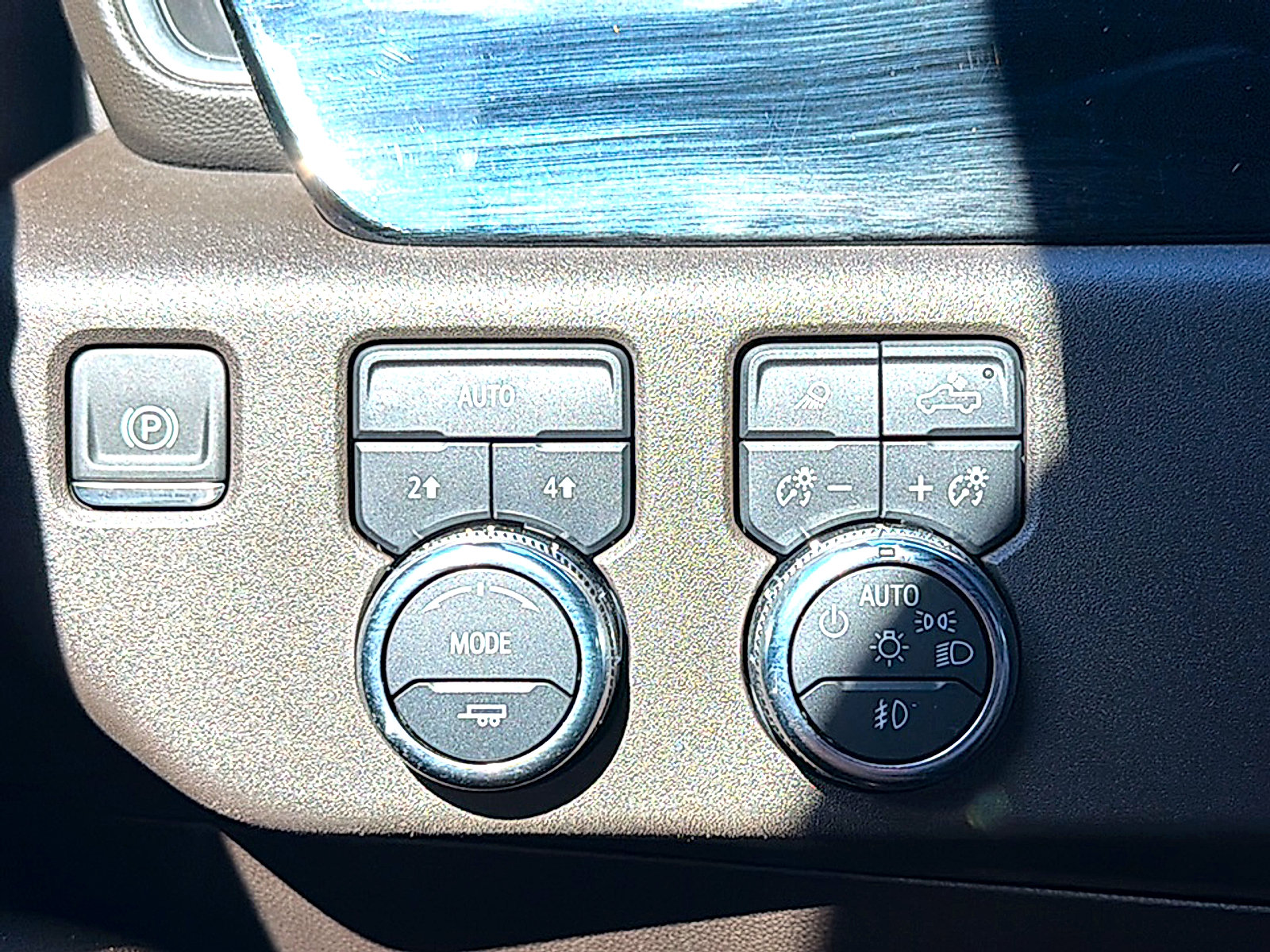 Used 2024 GMC Sierra 1500 SLT AWD/4WD image 37