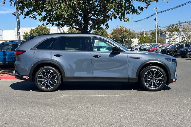 Used 2025 MAZDA CX-70 Plug-In Hybrid w/ Premium Pkg AWD/4WD image 3