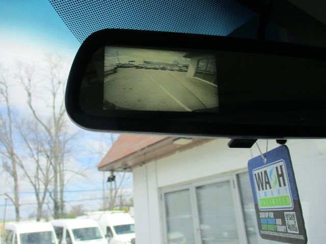 Used 2017 Chevrolet Express 3500 Extended image 23