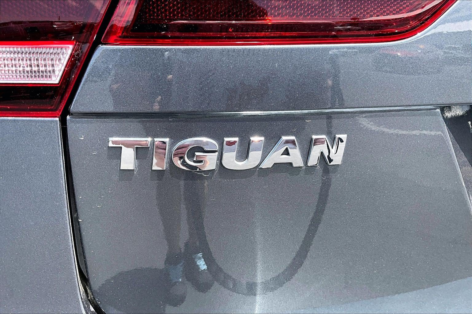 Used 2019 Volkswagen Tiguan S FWD image 31