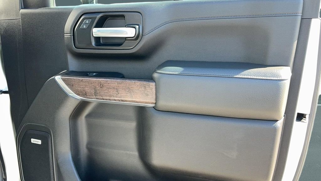 Used 2023 GMC Sierra 3500 Denali w/ Denali Ultimate Package image 21