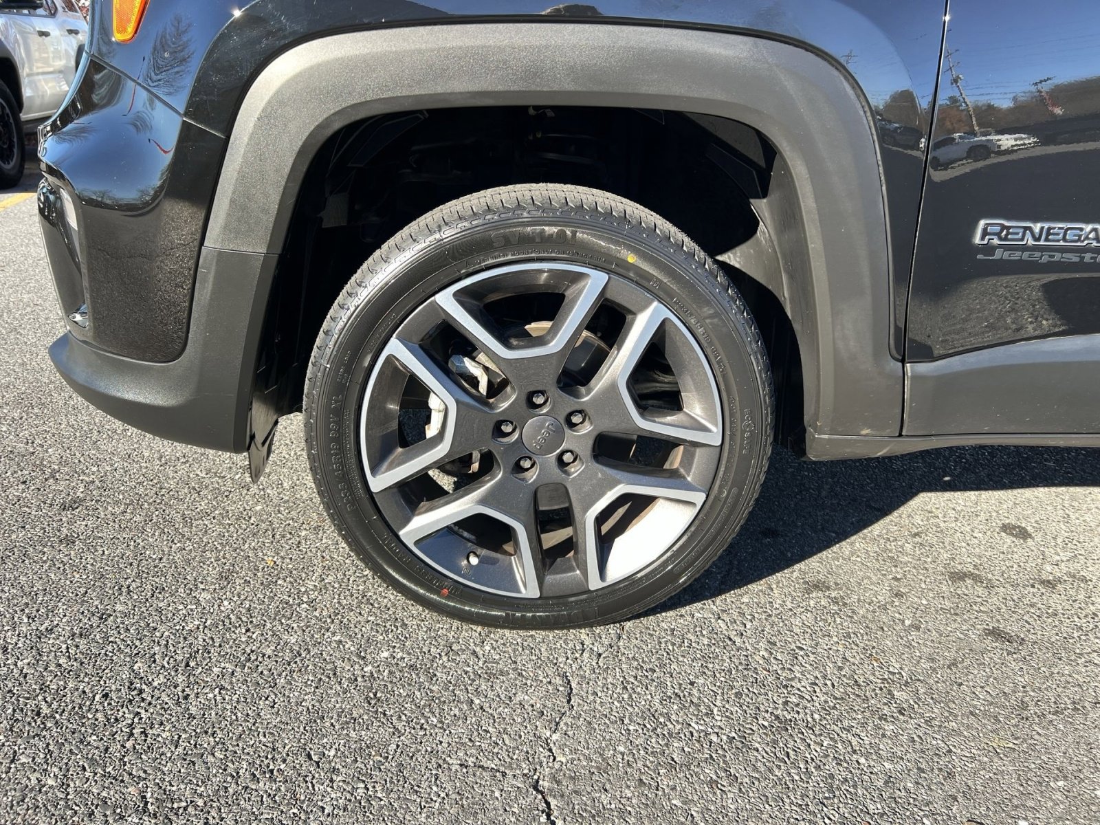 Used 2021 Jeep Renegade Sport image 12