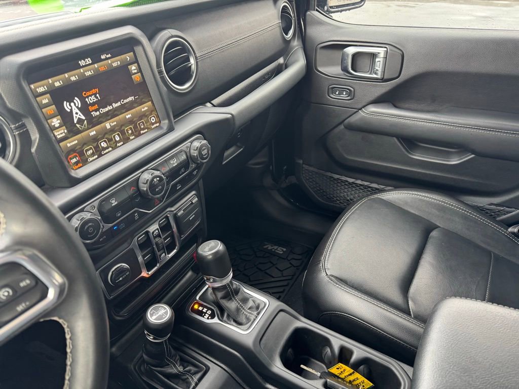 Used 2023 Jeep Wrangler Unlimited Sahara image 13