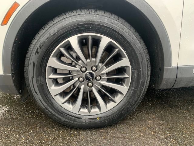 Used 2022 Lincoln Nautilus Standard w/ Premium Package image 11