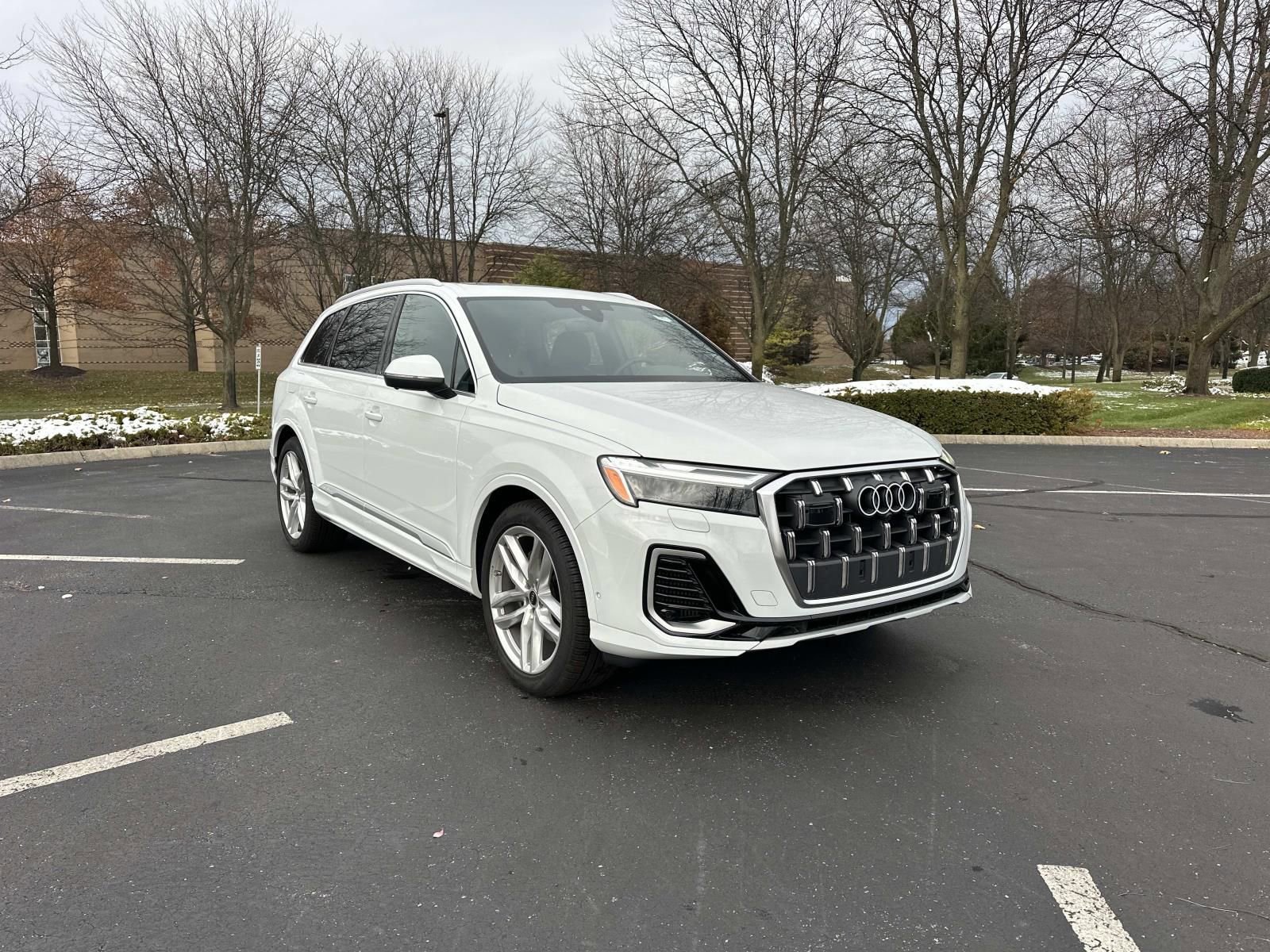 New 2025 Audi Q7 2.0T Premium Plus w/ Premium Plus Package
