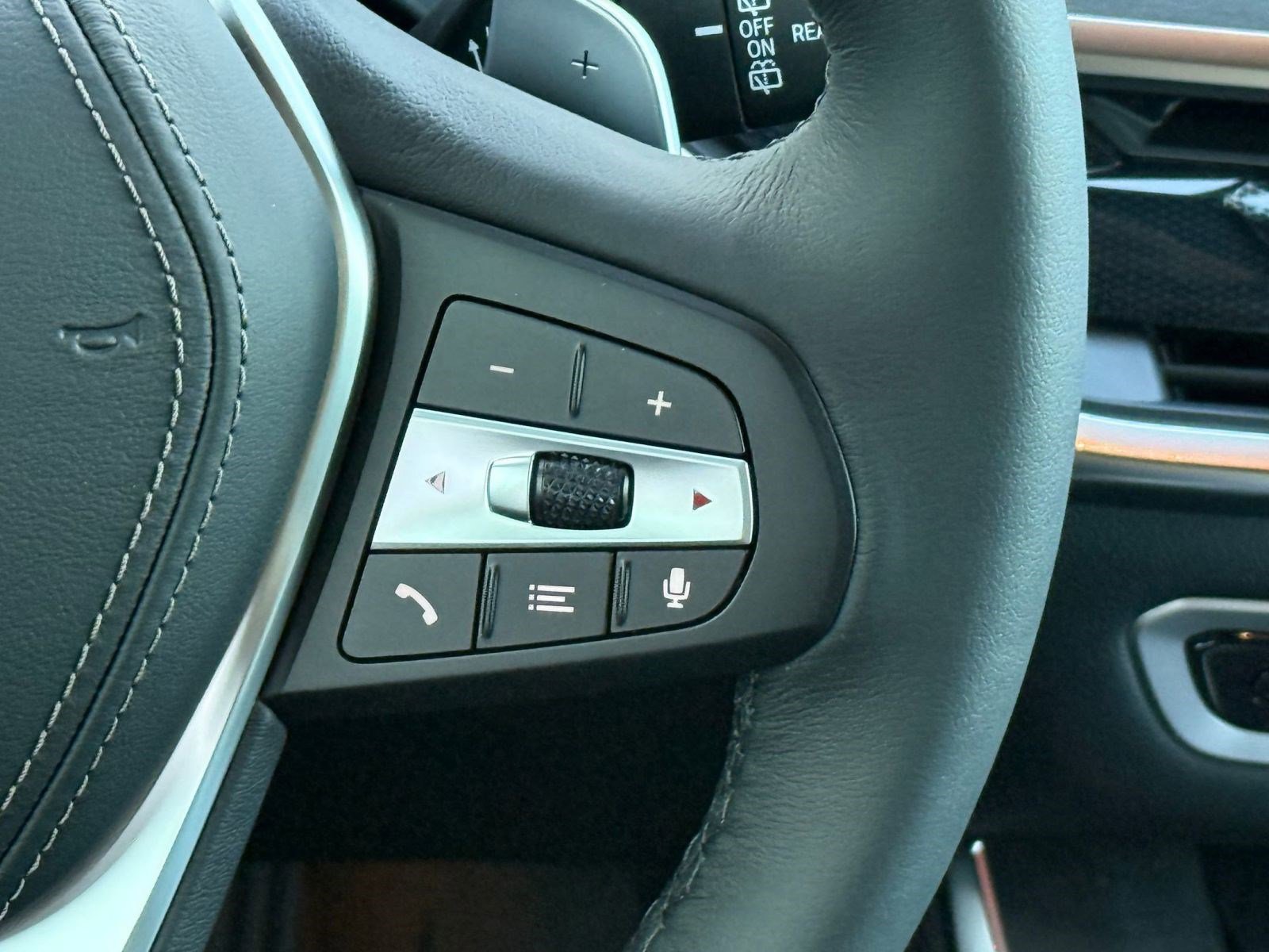 Used 2026 BMW X5 xDrive40i image 24