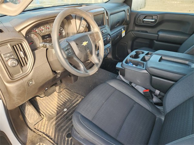 Used 2025 Chevrolet Silverado 1500 Custom image 7