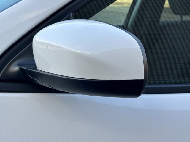 Used 2020 Jeep Cherokee Latitude w/ Cold Weather Group image 11