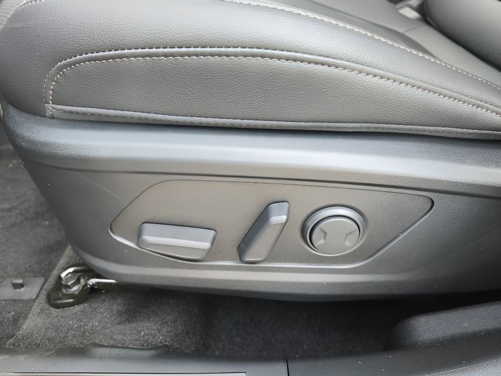 New 2026 Hyundai Tucson SEL image 16