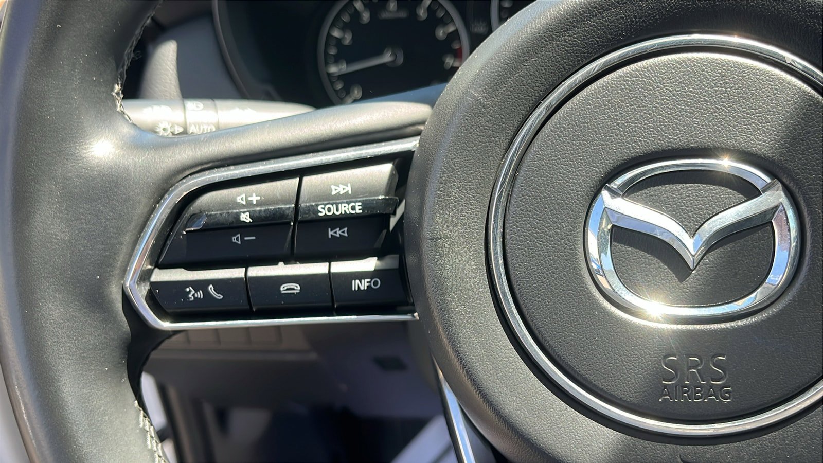 Certified 2025 MAZDA CX-90 3.3 Turbo w/ Preferred Package AWD/4WD image 12