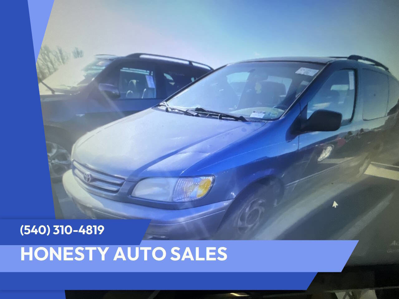 Used 2001 Toyota Sienna XLE image 1