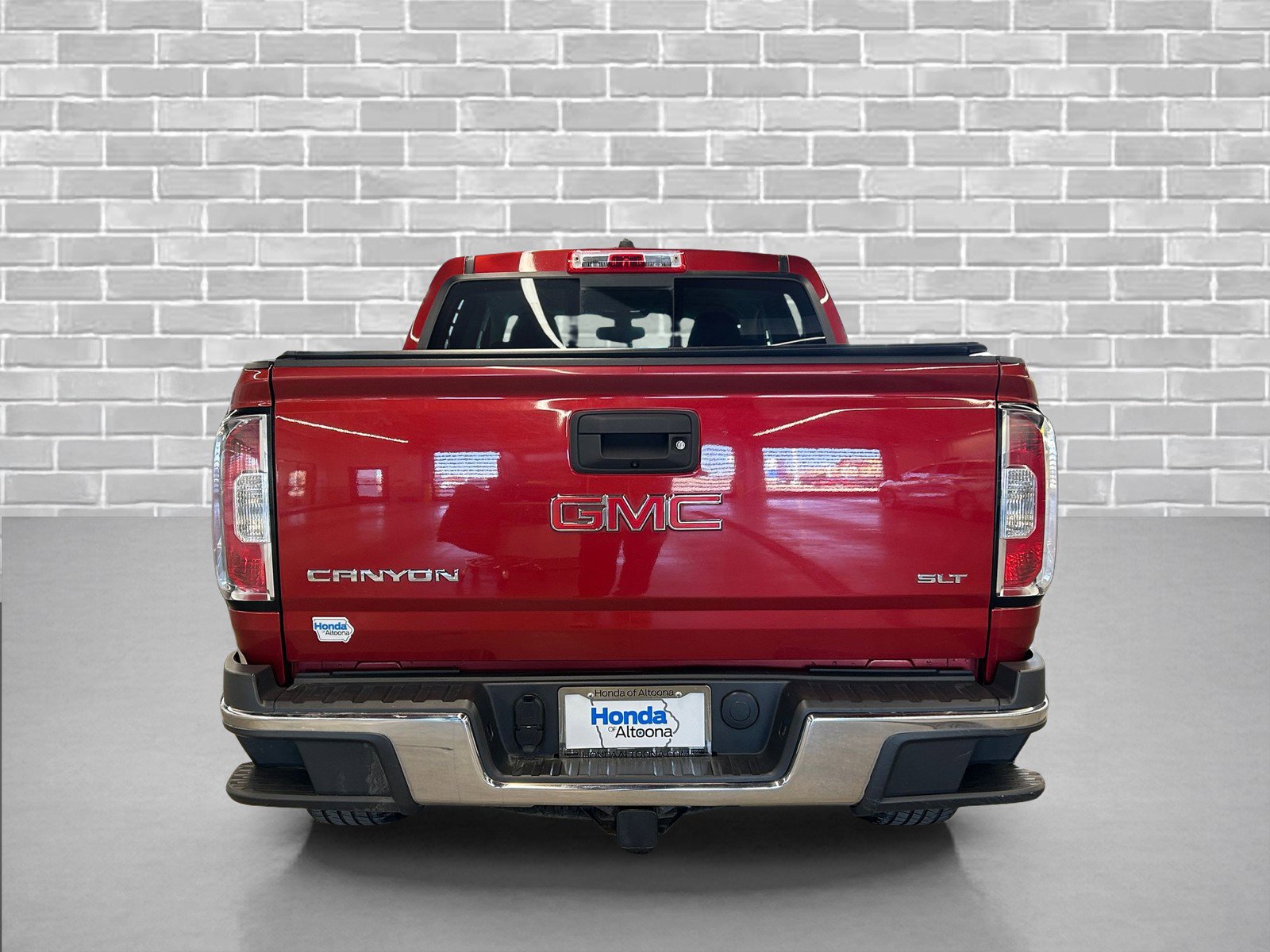 Used 2016 GMC Canyon SLT image 4