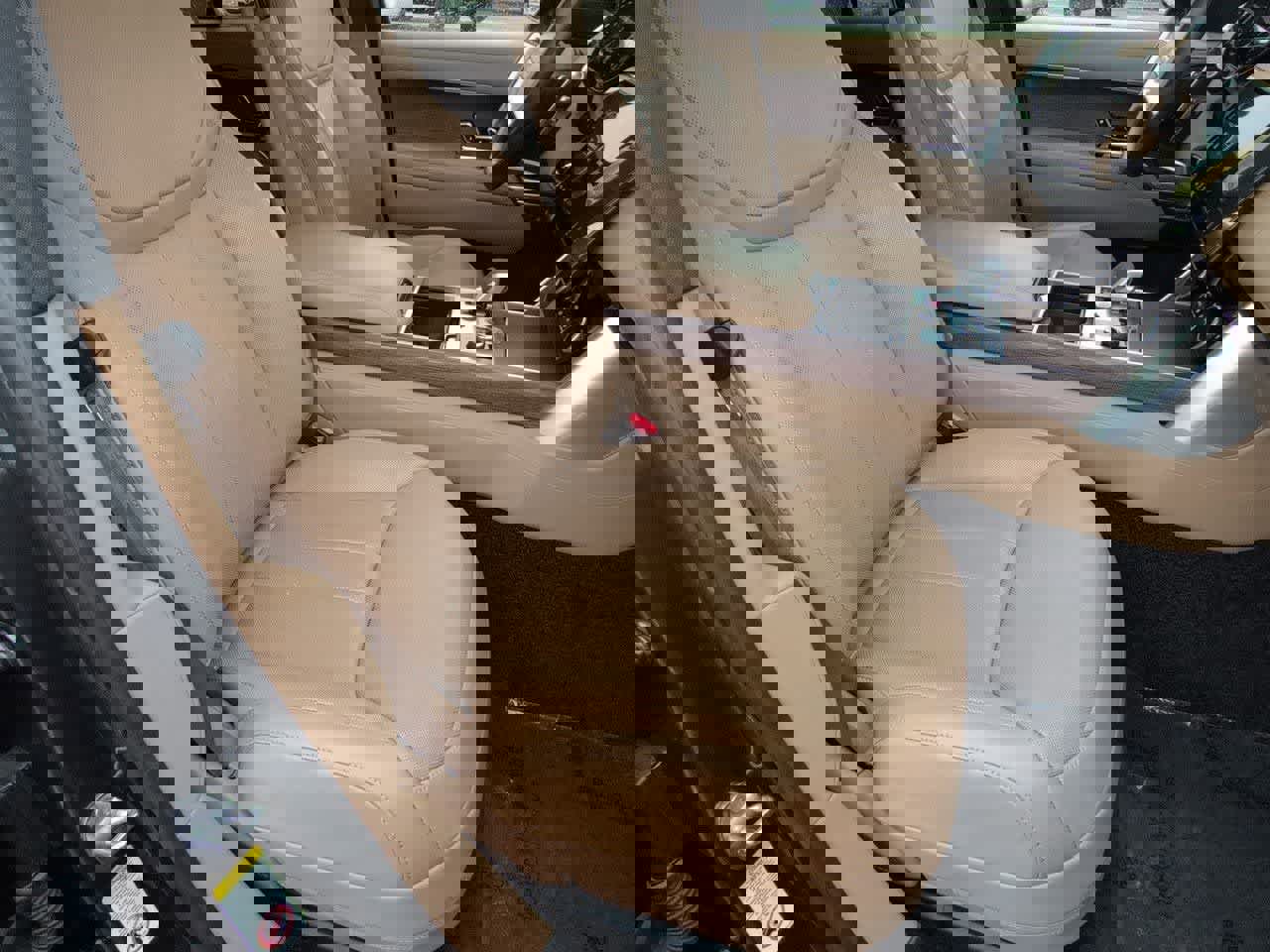 Used 2023 Land Rover Range Rover SE image 23