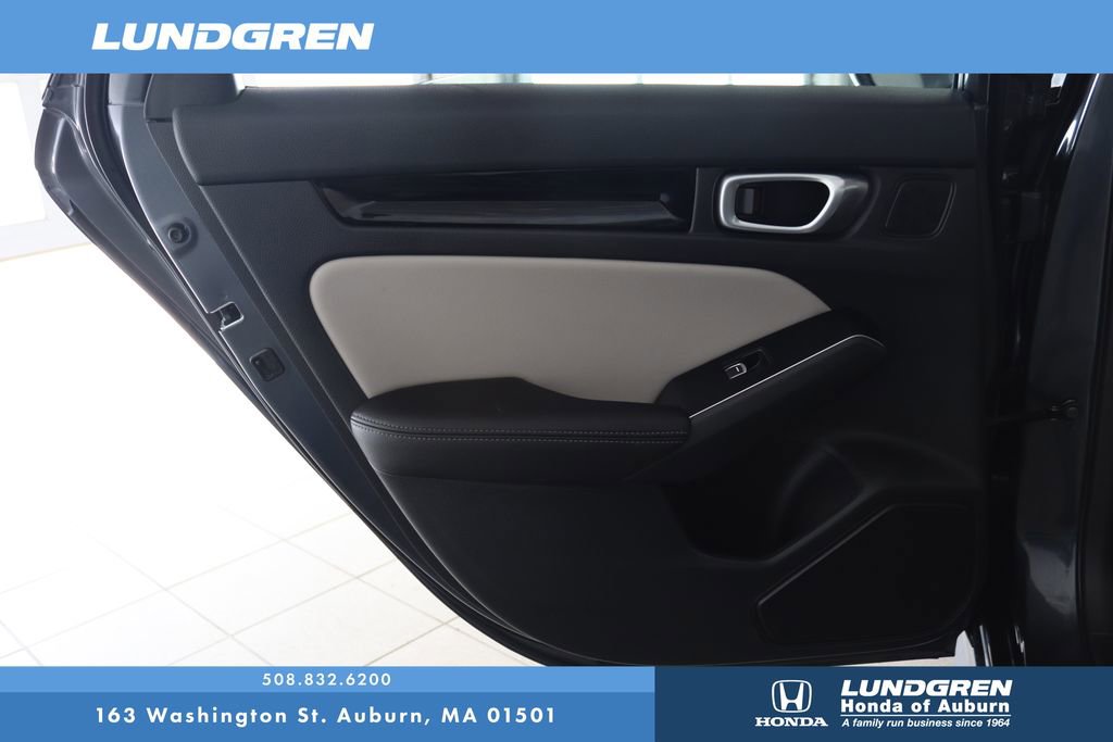 Used 2023 Honda Civic Touring image 14