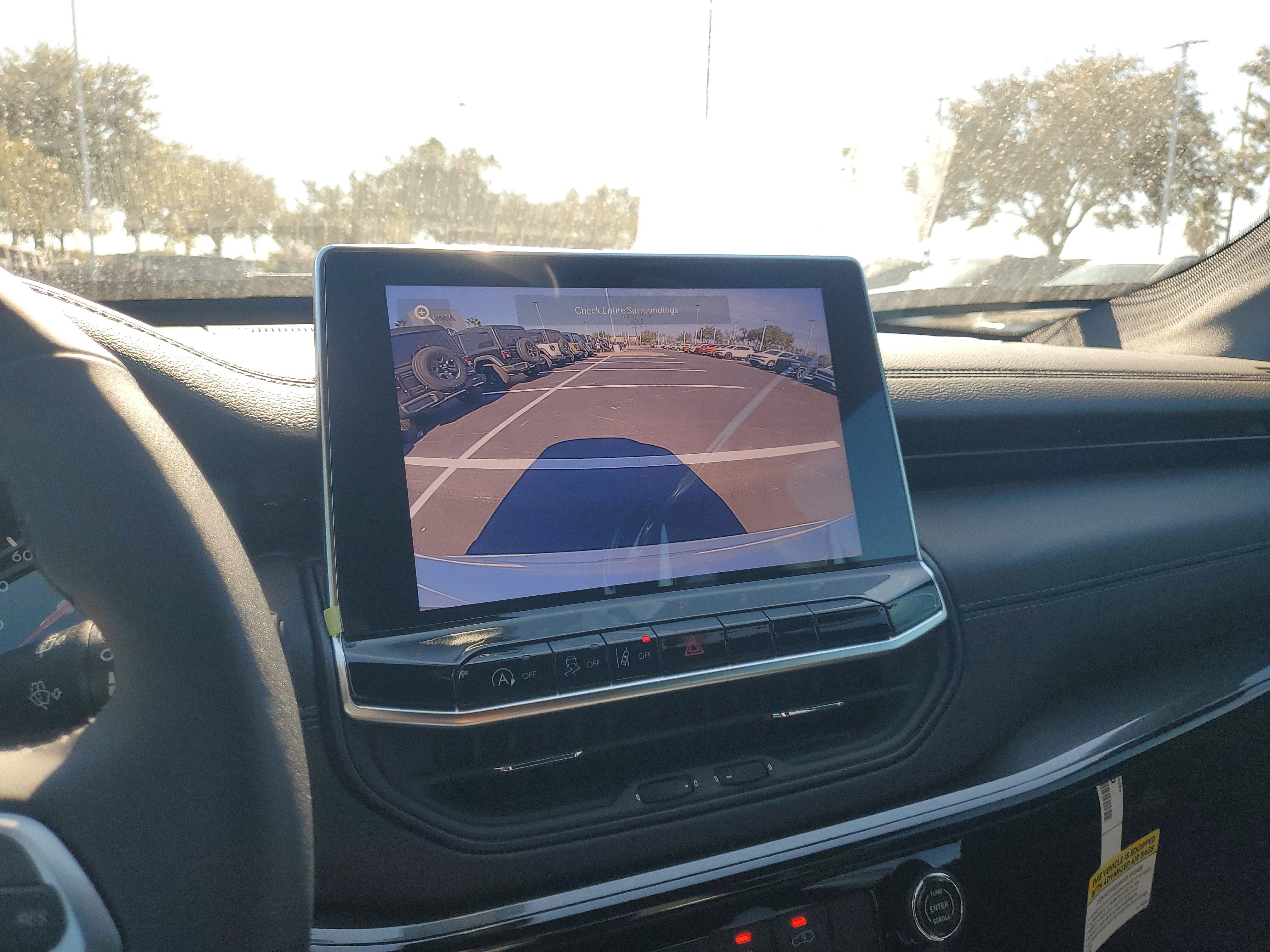 New 2026 Jeep Compass Latitude image 16