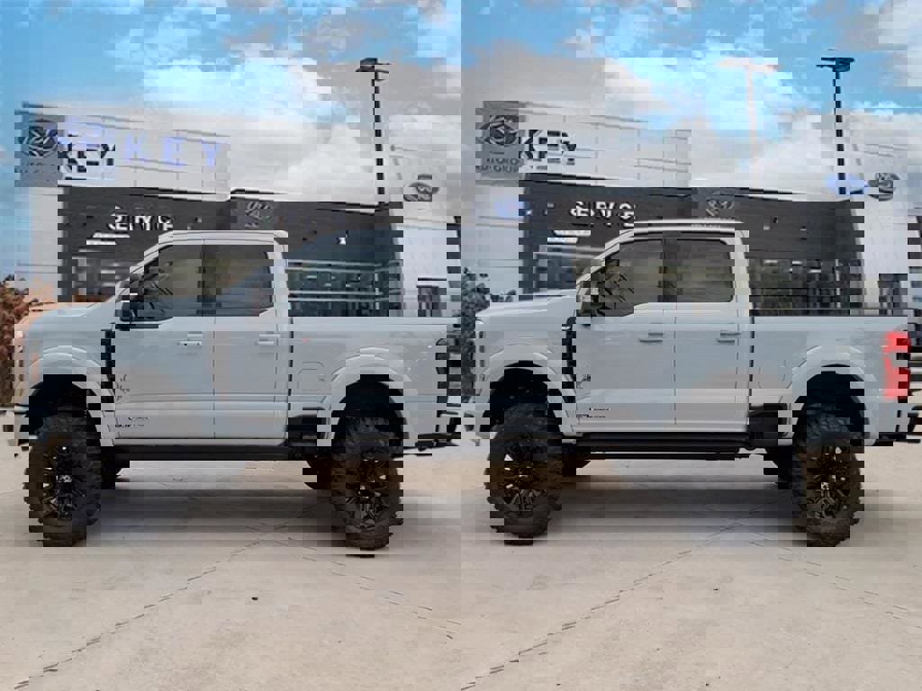 New 2026 Ford F250 XLT w/ XLT Premium Package image 4