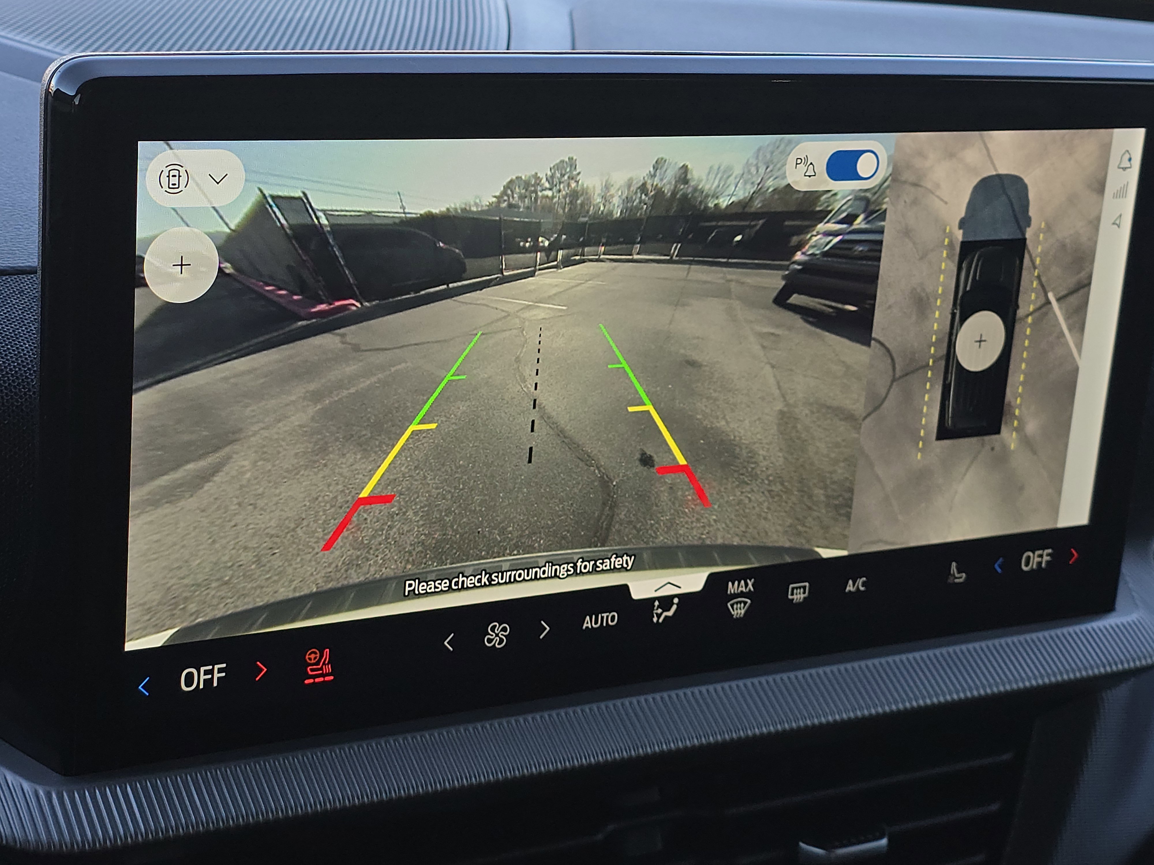 Used 2025 Ford Explorer ST image 24